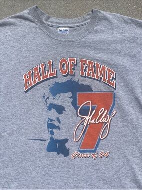 Vtg 2004 John Elway Broncos HOF Induction Class w Stats on Back! Gray Tee Size L